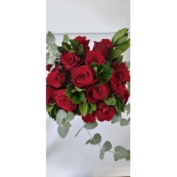 Ανθοδέσμη  με 12 Κόκκινα Τριαντάφυλλα 